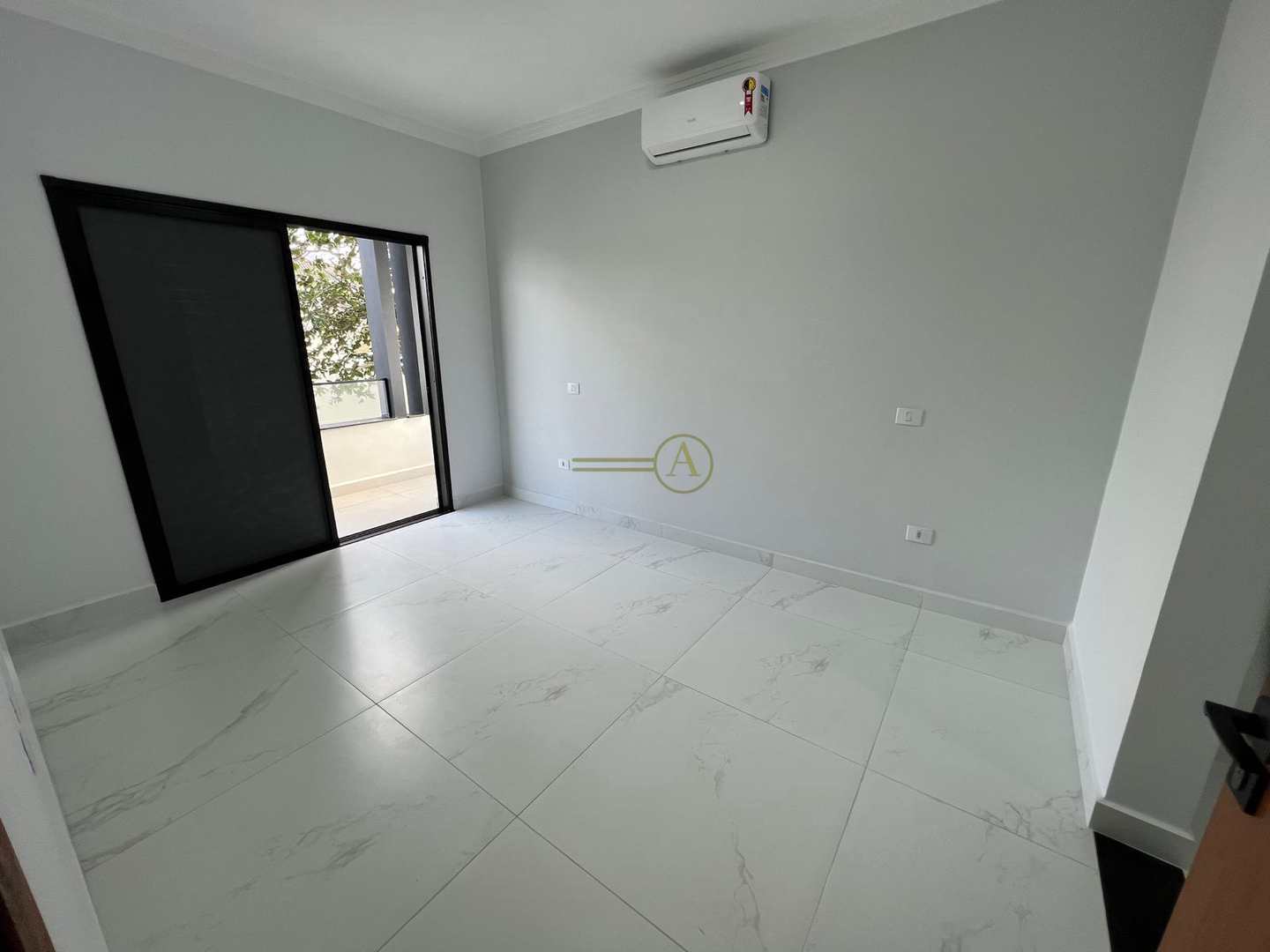 Sobrado à venda com 4 quartos, 252m² - Foto 28