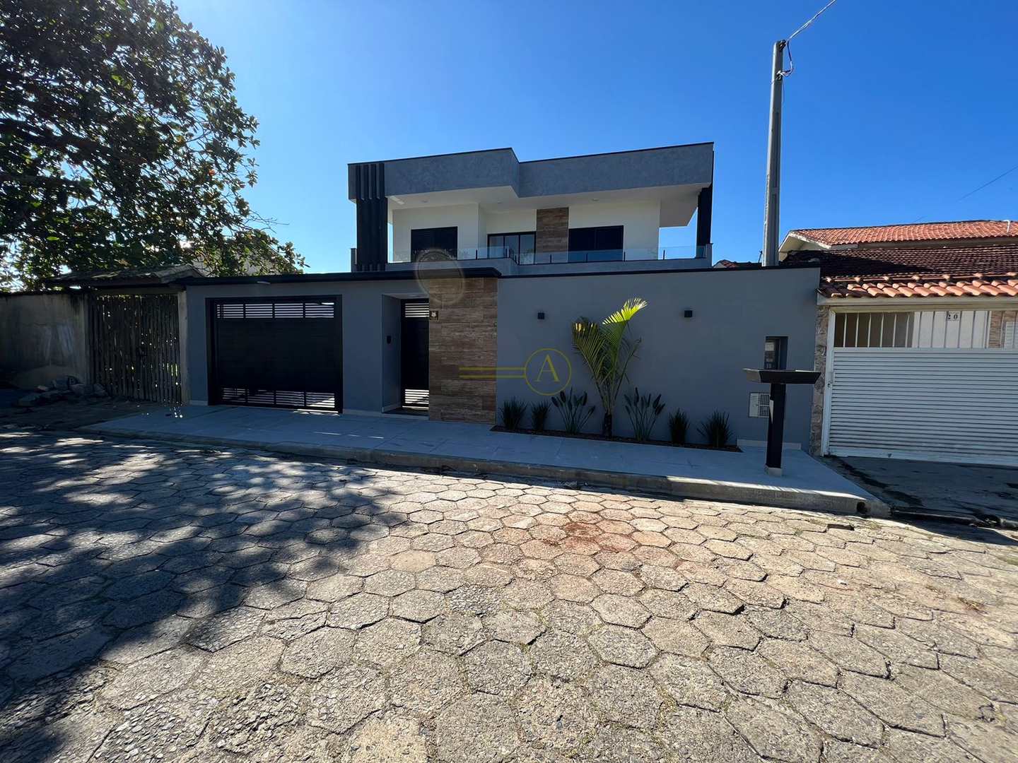 Sobrado à venda com 4 quartos, 252m² - Foto 3