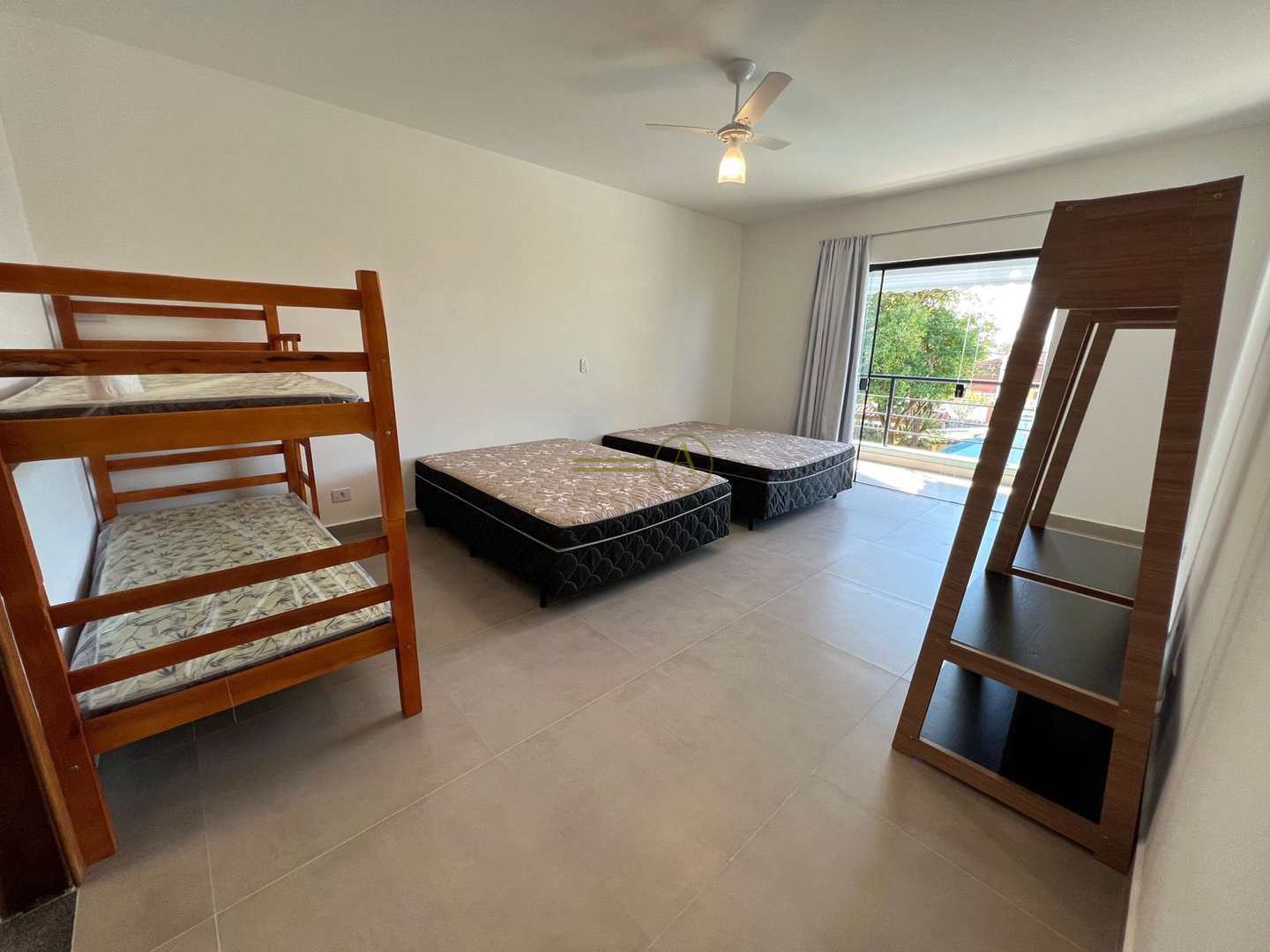 Casa à venda com 2 quartos, 66m² - Foto 13