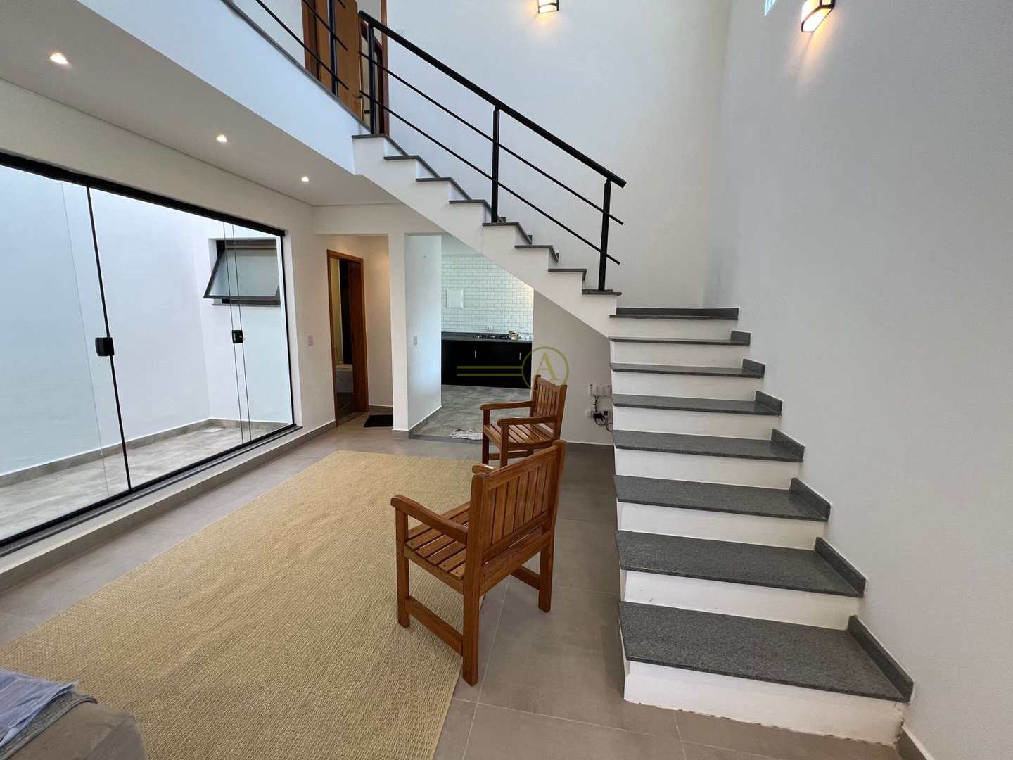 Casa à venda com 2 quartos, 66m² - Foto 5