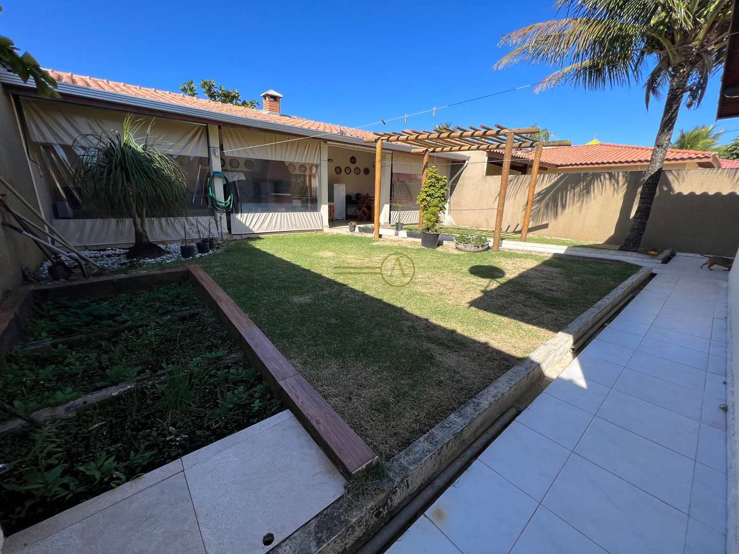 Casa à venda com 4 quartos, 220m² - Foto 26