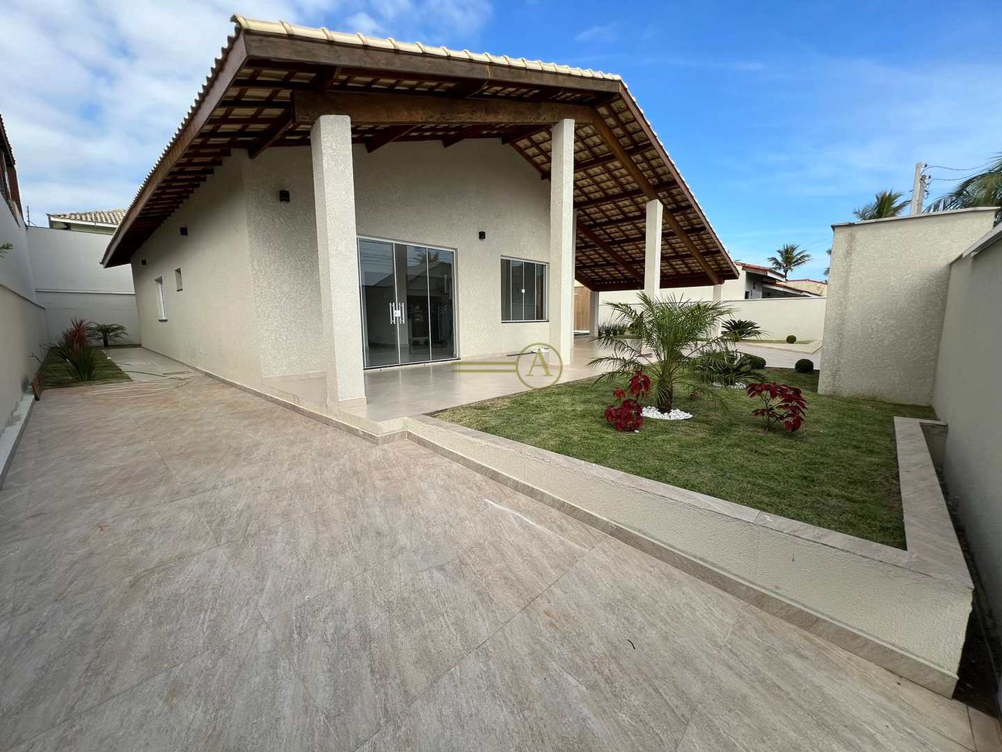 Casa à venda com 4 quartos, 232m² - Foto 4