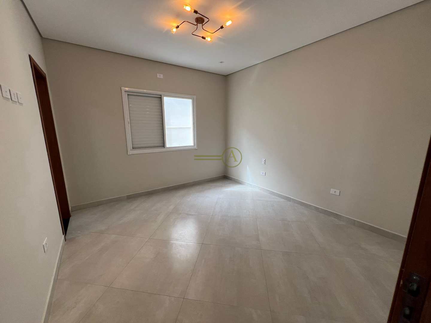 Casa à venda com 4 quartos, 232m² - Foto 10