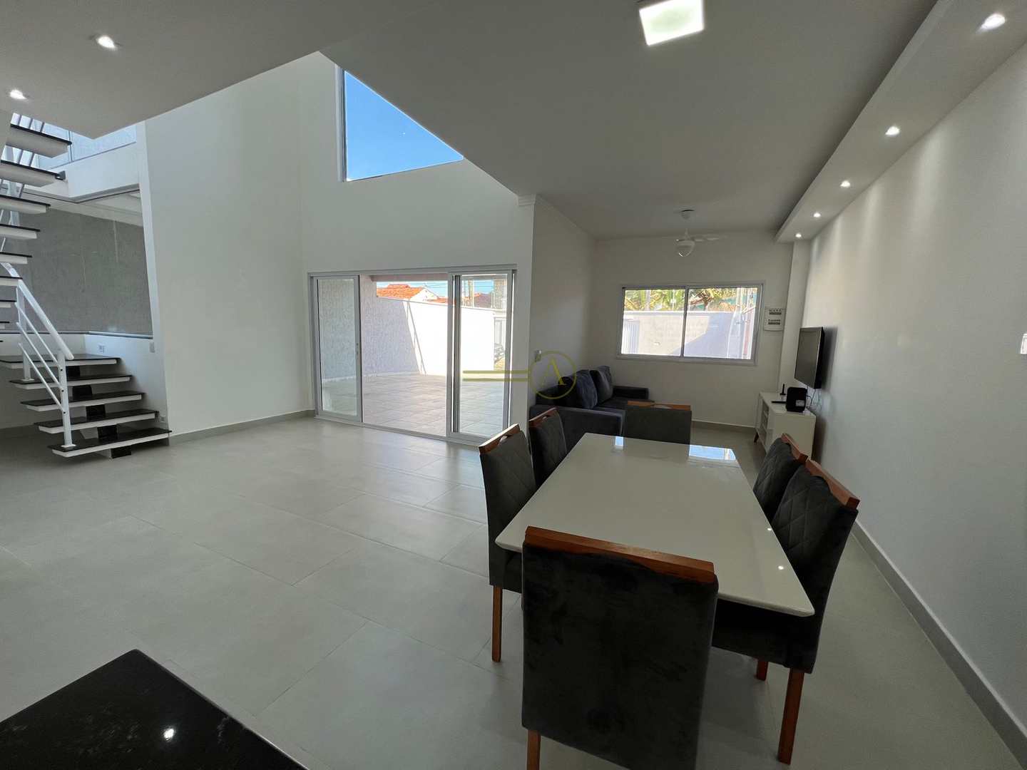 Sobrado à venda com 4 quartos, 232m² - Foto 6