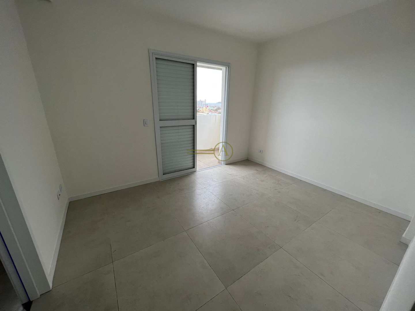 Apartamento à venda com 2 quartos, 78m² - Foto 11