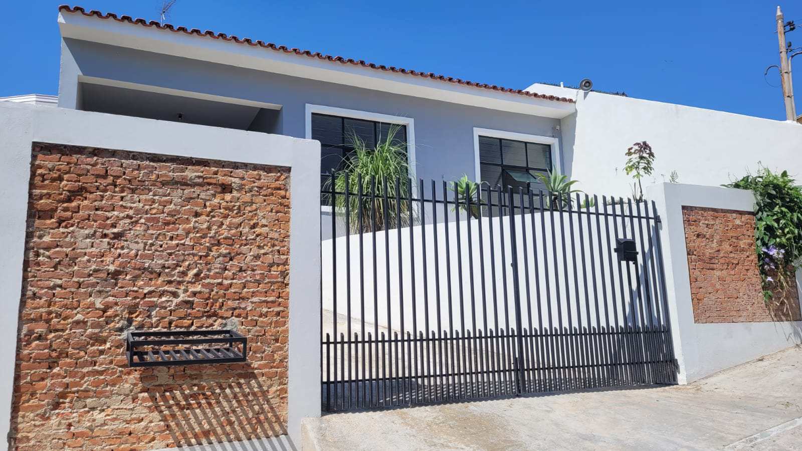 Casa à venda com 2 quartos - Foto 1