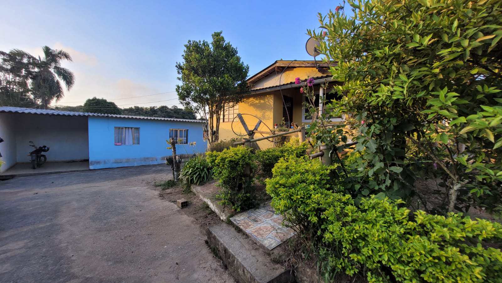 Fazenda à venda com 3 quartos, 400m² - Foto 2