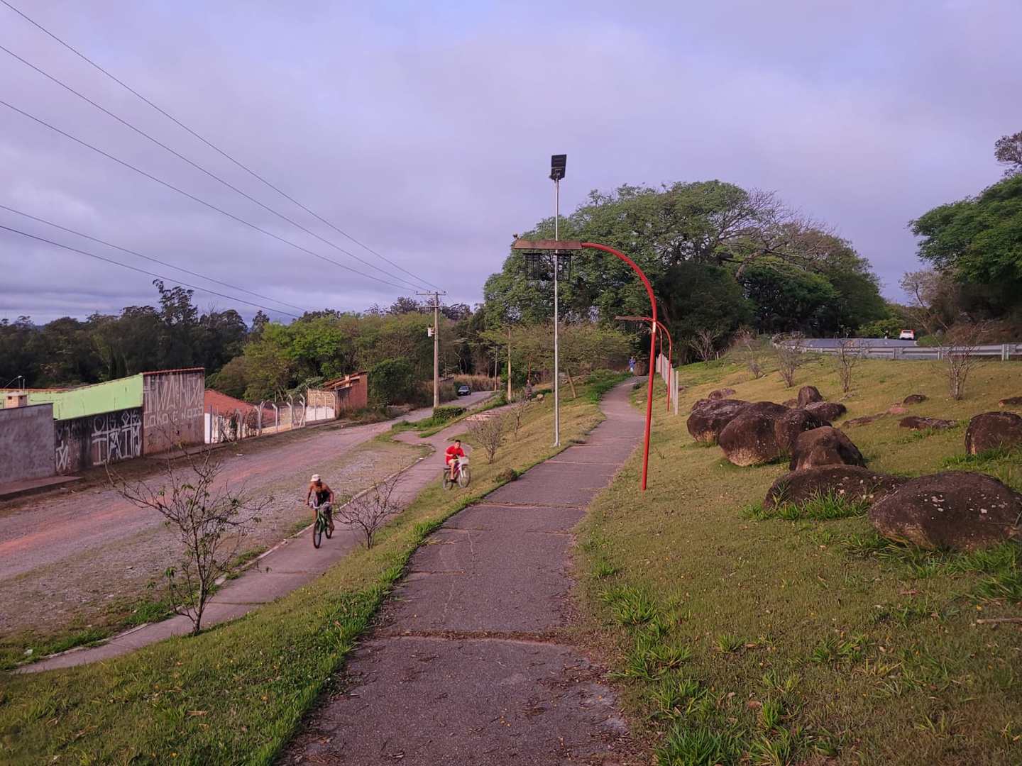 Casa à venda com 2 quartos, 300m² - Foto 11