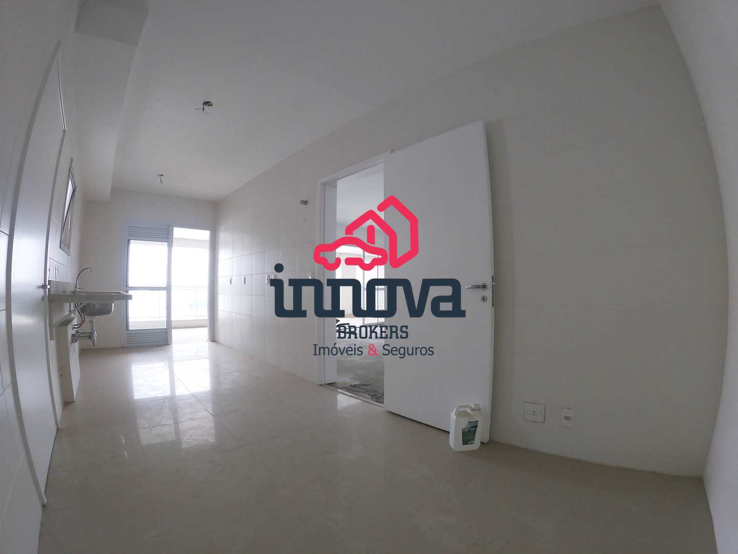 Apartamento à venda com 3 quartos, 197m² - Foto 11