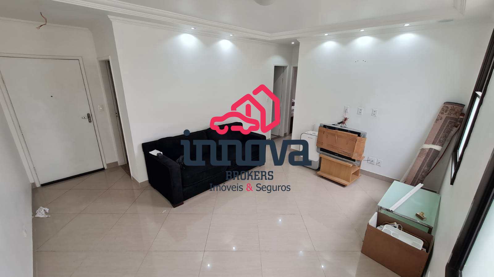 Apartamento à venda com 2 quartos, 70m² - Foto 2