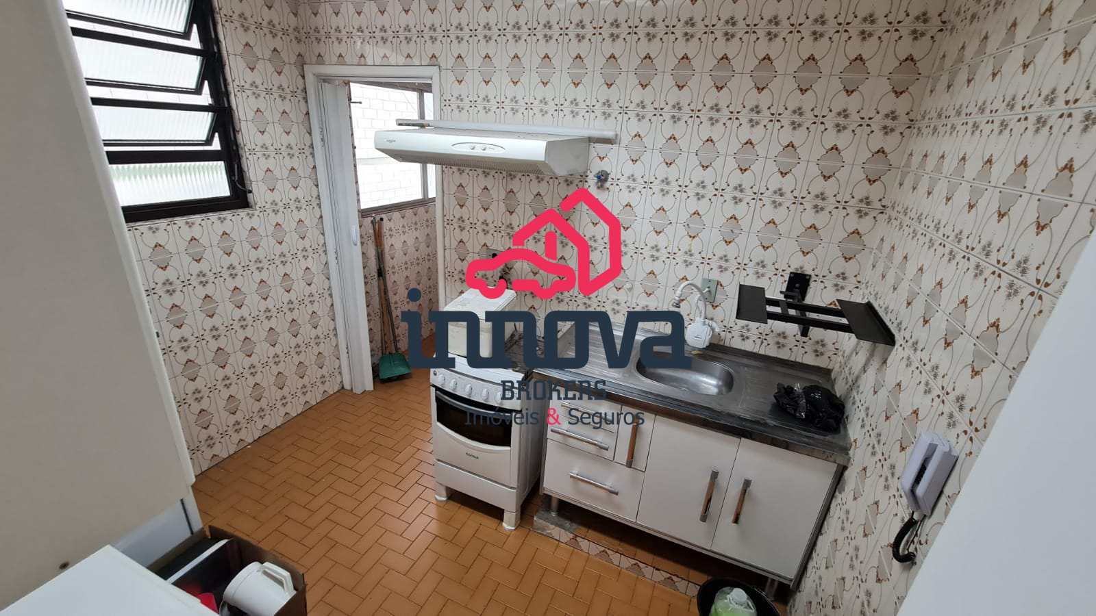 Apartamento à venda com 2 quartos, 70m² - Foto 4