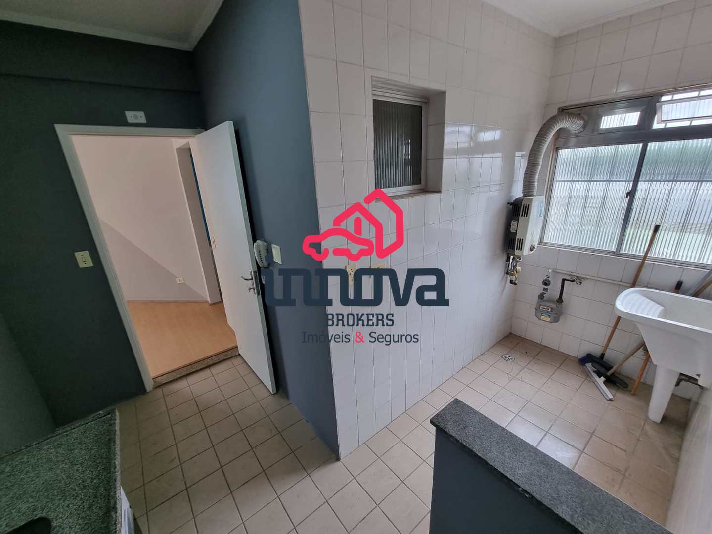 Apartamento à venda com 2 quartos, 520m² - Foto 3