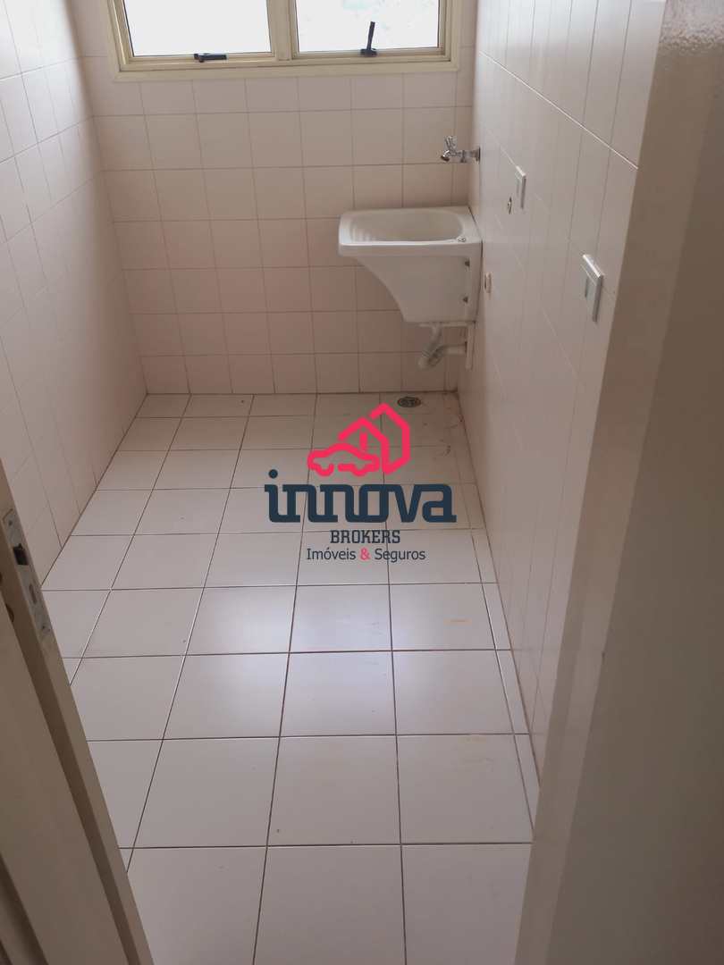 Apartamento à venda com 2 quartos, 75m² - Foto 18