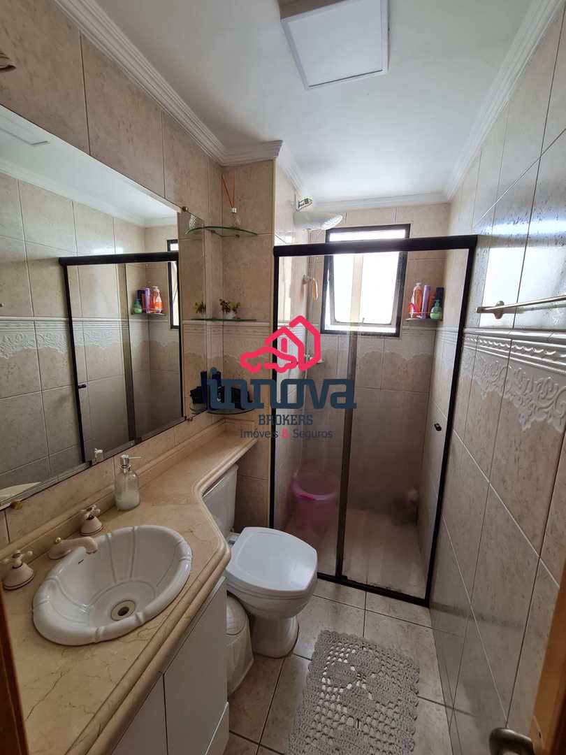 Apartamento à venda com 3 quartos, 154m² - Foto 12