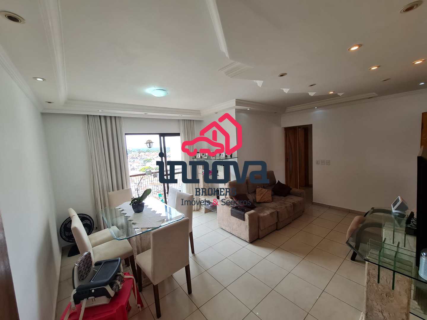 Apartamento à venda com 3 quartos, 154m² - Foto 4