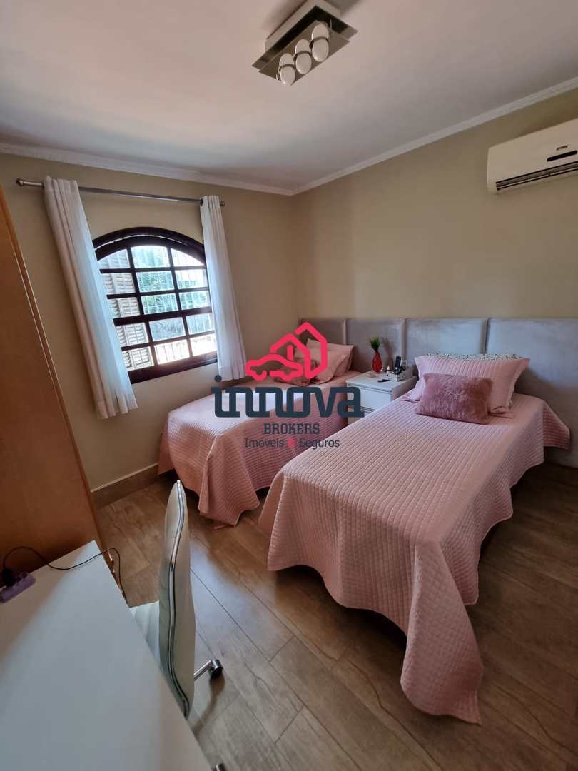 Sobrado à venda com 2 quartos, 125m² - Foto 27