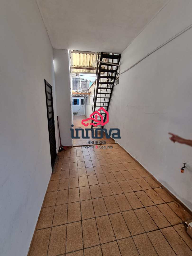 Sobrado à venda com 2 quartos, 139m² - Foto 1