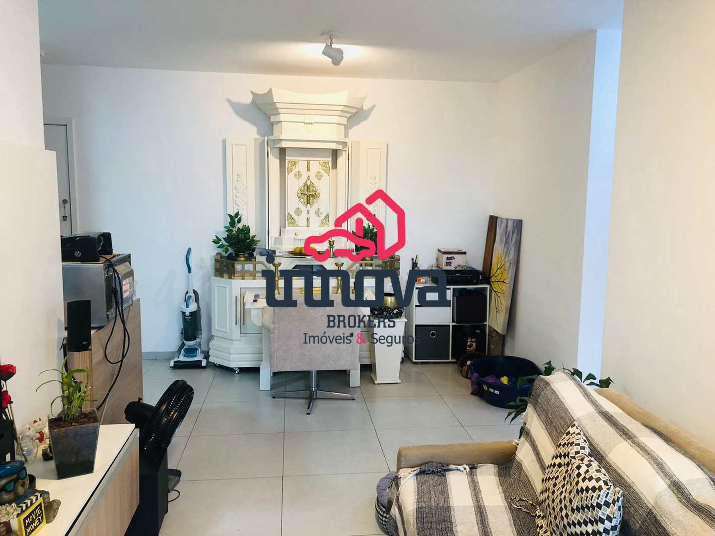 Apartamento à venda com 2 quartos, 68m² - Foto 2