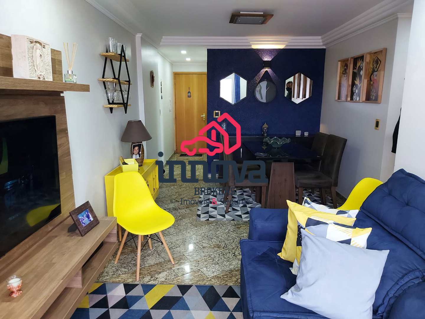 Apartamento à venda com 2 quartos, 76m² - Foto 4