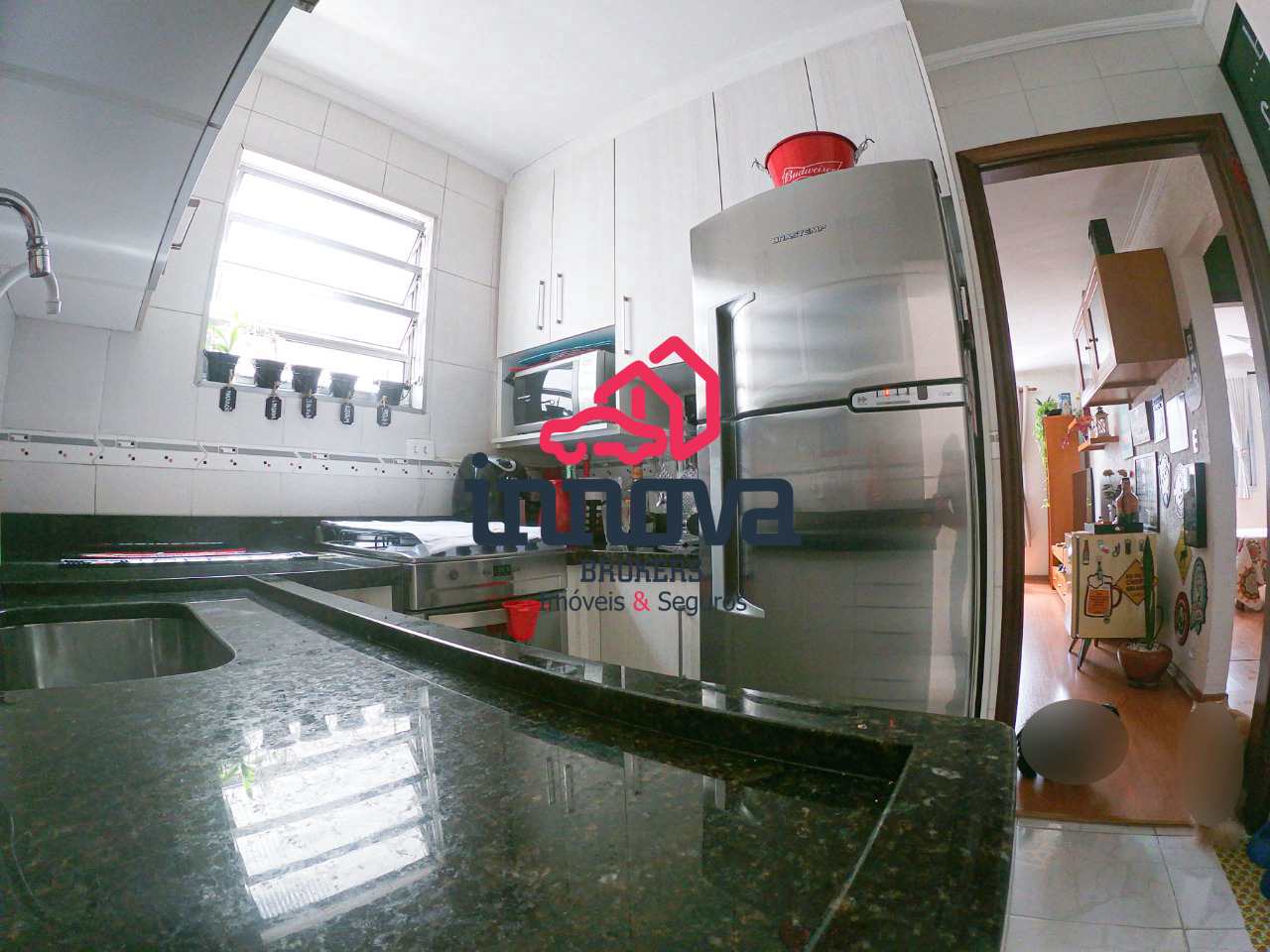 Apartamento à venda com 2 quartos, 64m² - Foto 2