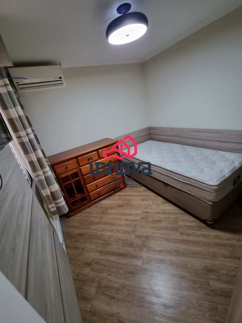 Apartamento para alugar com 3 quartos, 114m² - Foto 17