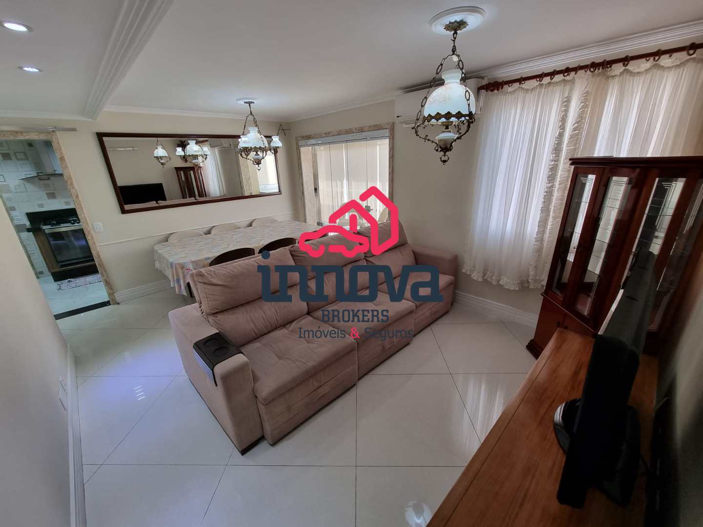 Apartamento para alugar com 3 quartos, 114m² - Foto 3