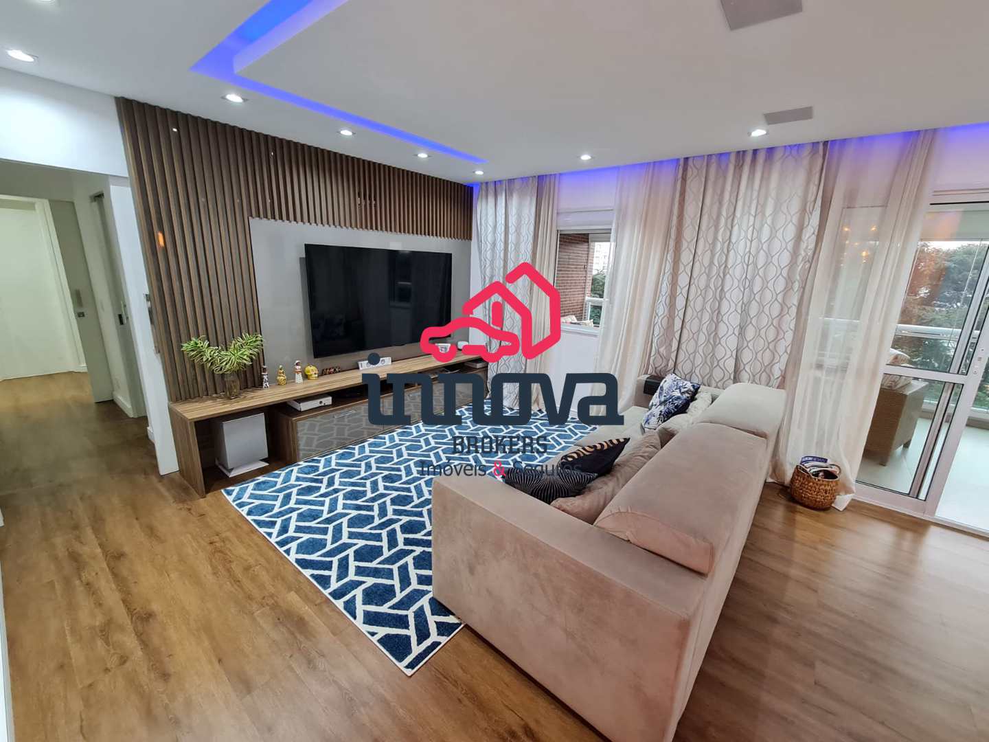 Apartamento à venda com 3 quartos, 167m² - Foto 6