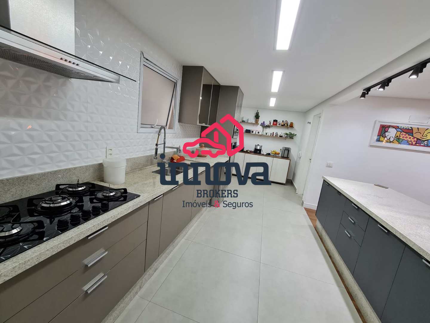 Apartamento à venda com 3 quartos, 167m² - Foto 10