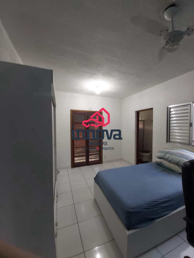 Casa à venda com 5 quartos, 175m² - Foto 12