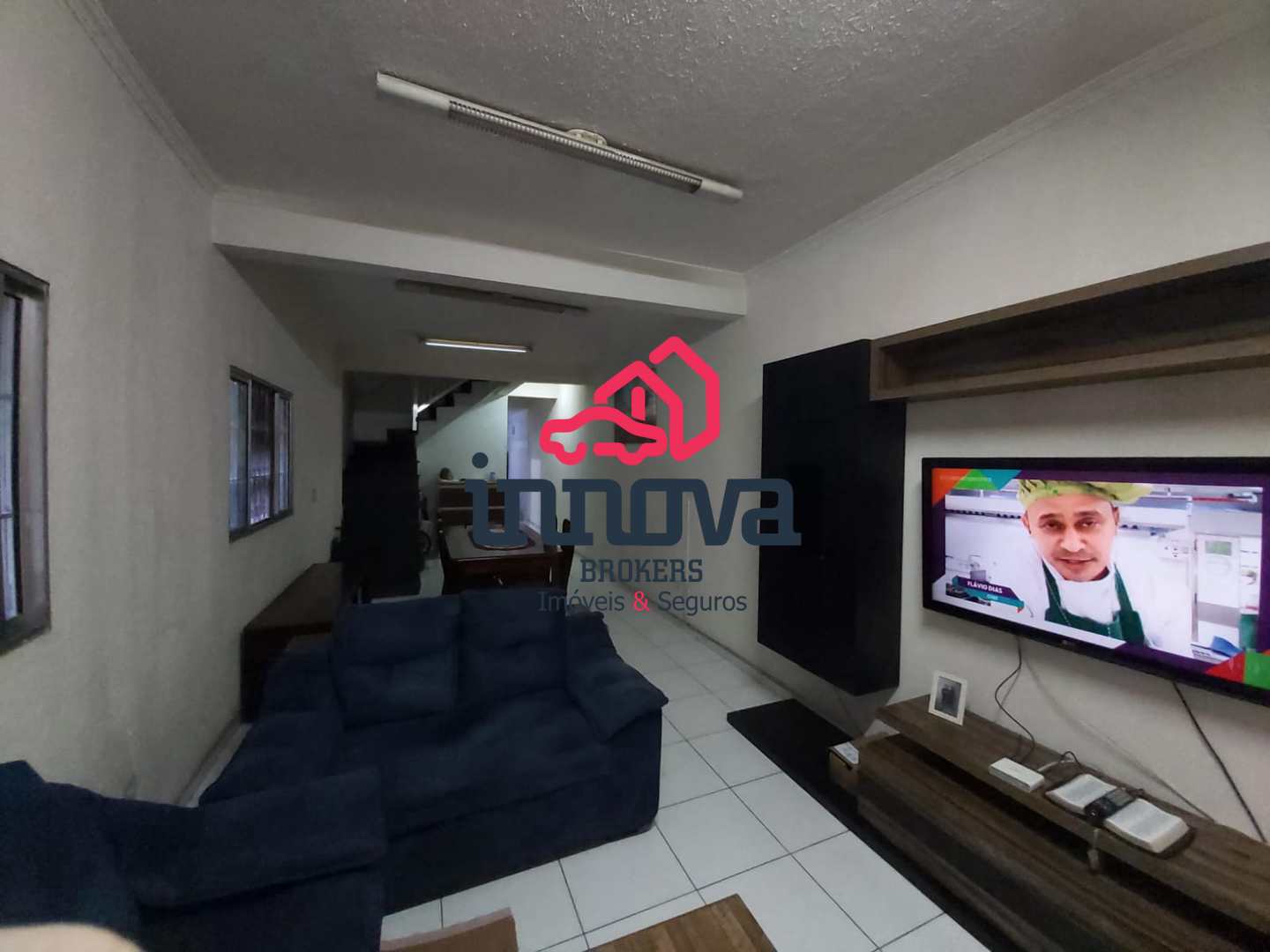 Casa à venda com 5 quartos, 175m² - Foto 2