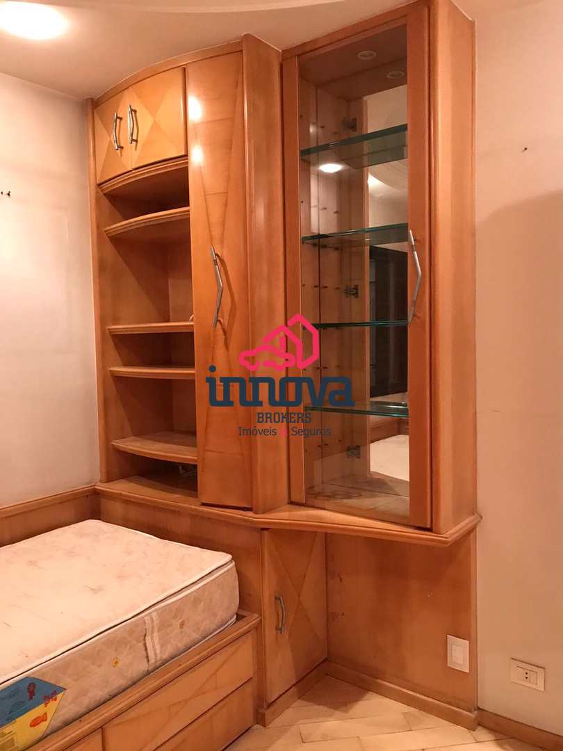 Apartamento à venda com 3 quartos, 151m² - Foto 22