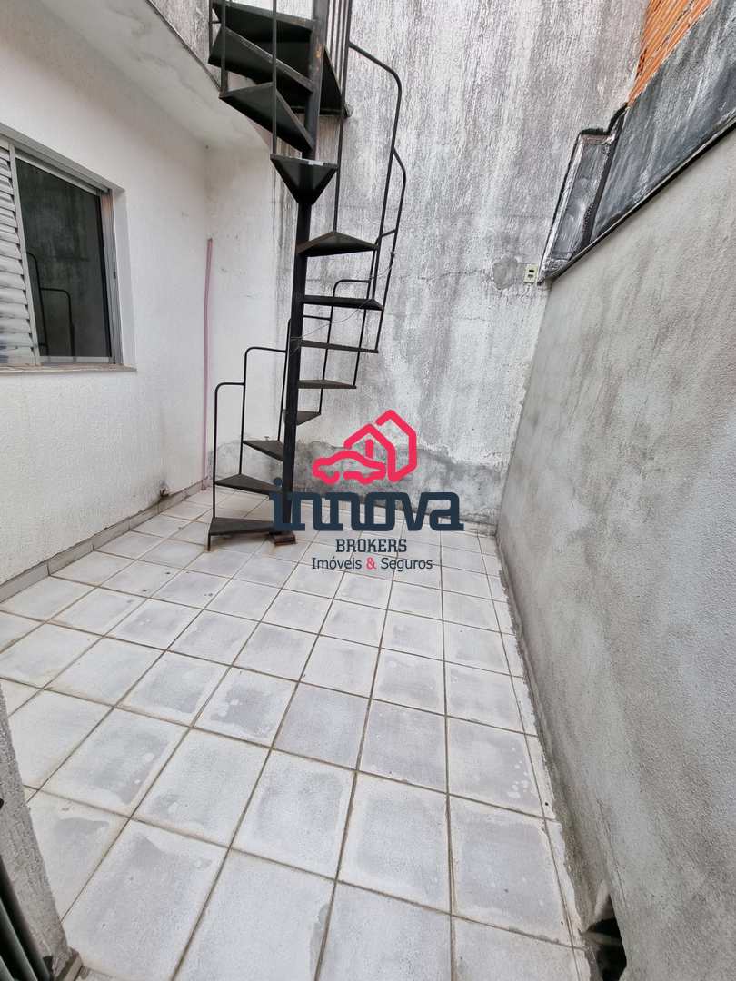 Sobrado à venda com 3 quartos, 120m² - Foto 18