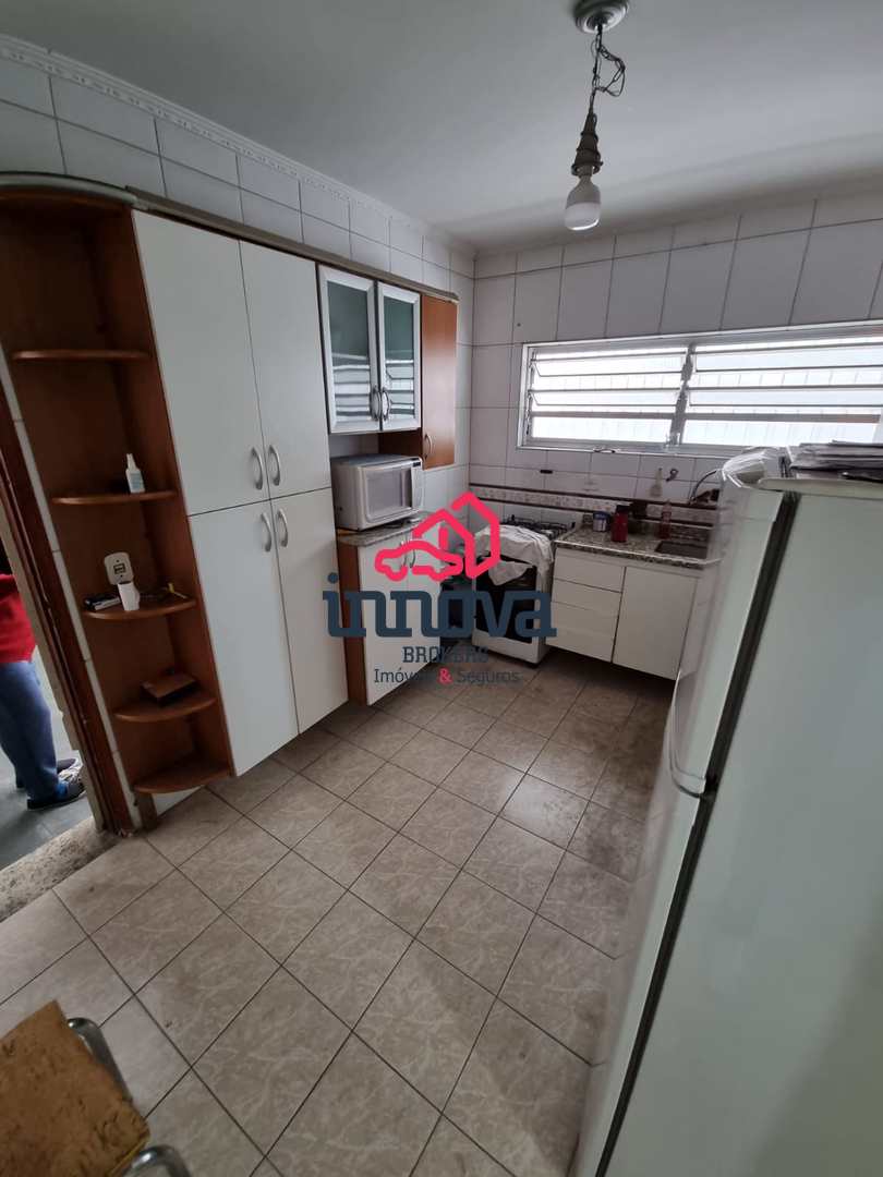 Sobrado à venda com 3 quartos, 120m² - Foto 2