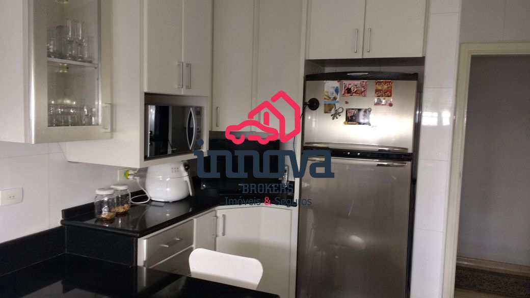 Apartamento à venda com 3 quartos, 204m² - Foto 6