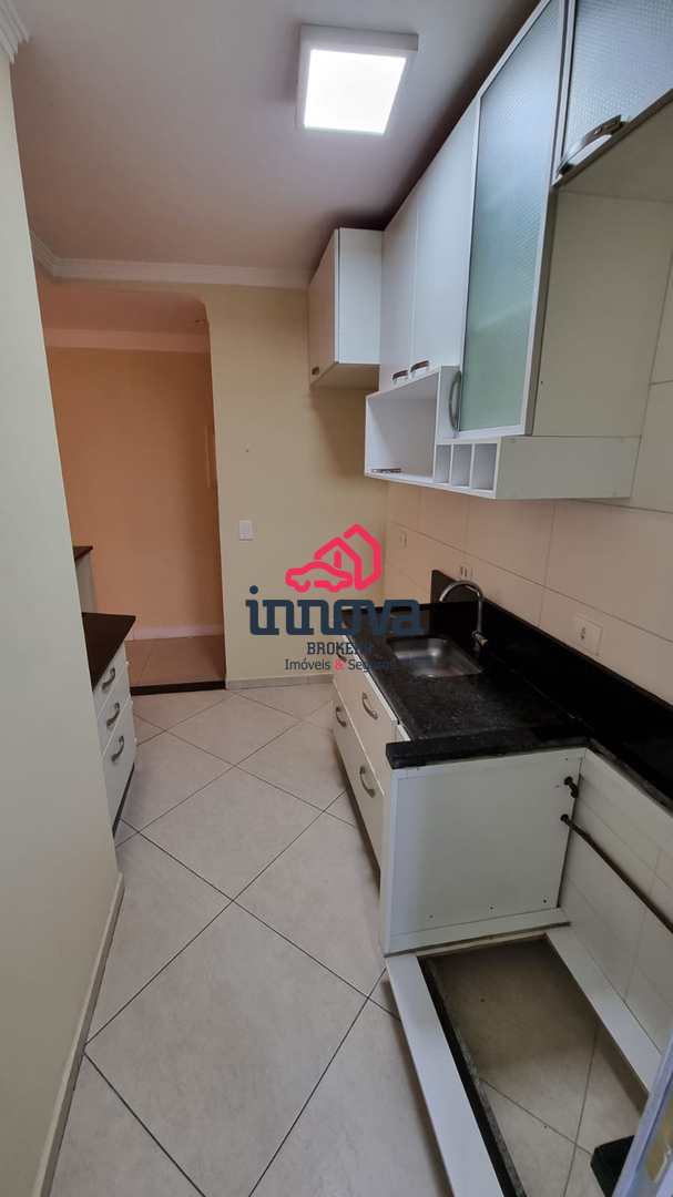 Apartamento à venda com 3 quartos, 77m² - Foto 4