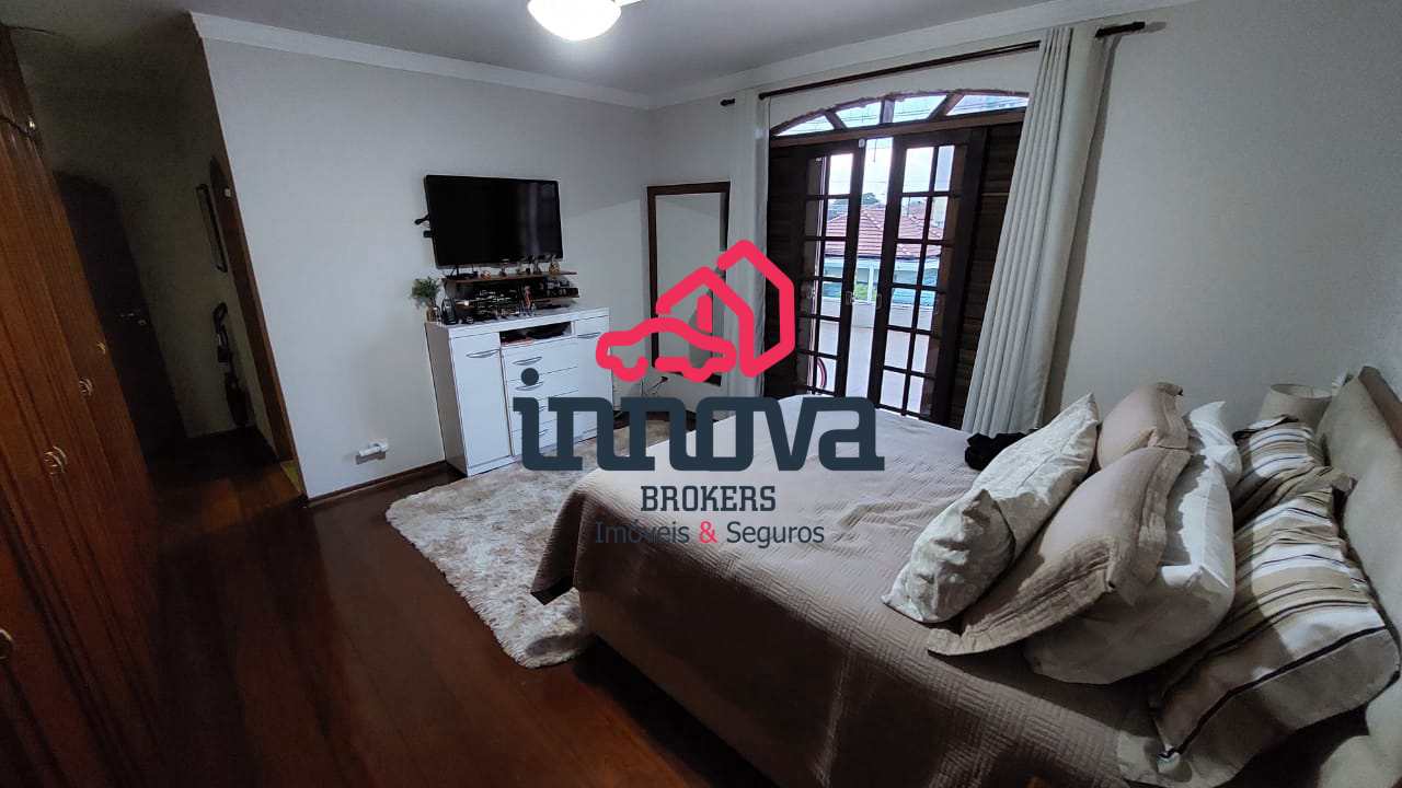 Casa à venda com 3 quartos, 218m² - Foto 5