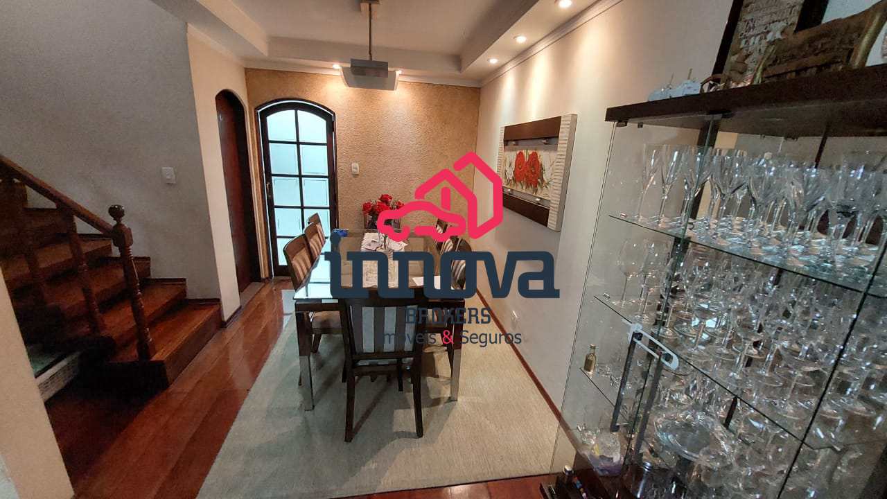 Casa à venda com 3 quartos, 218m² - Foto 54