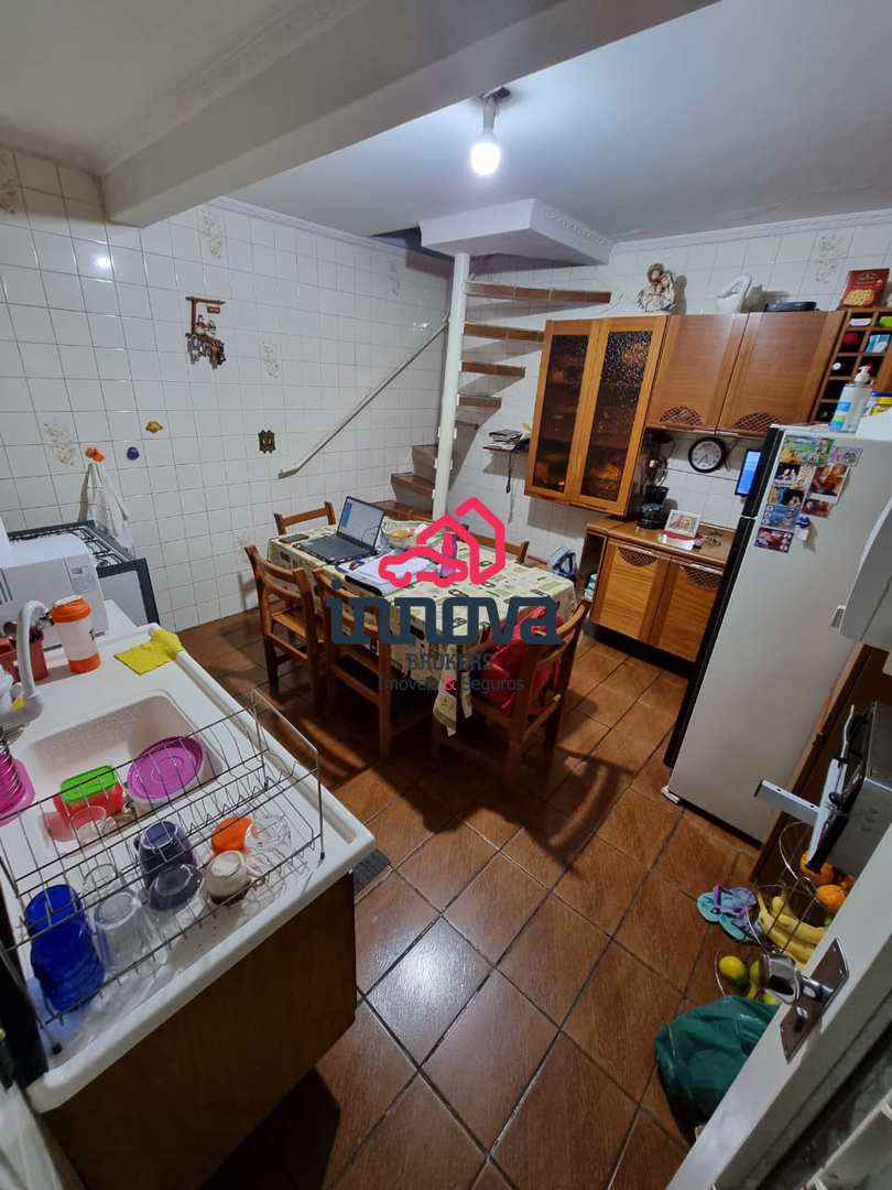 Casa à venda com 3 quartos, 125m² - Foto 4