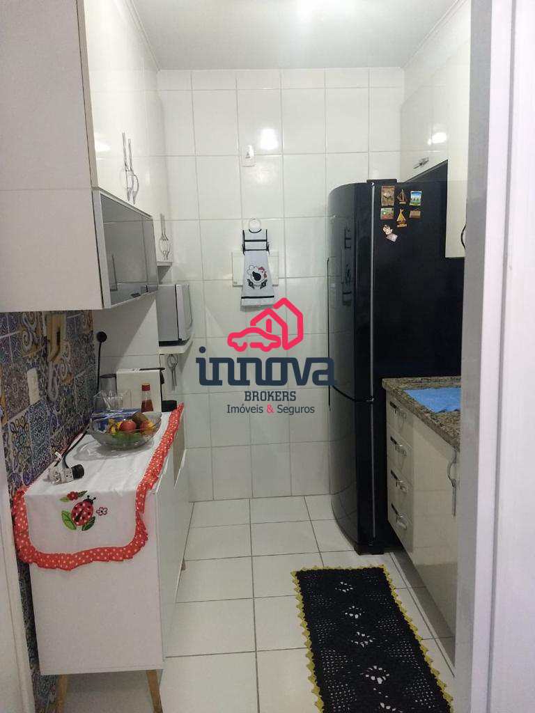 Apartamento à venda com 2 quartos, 61m² - Foto 3