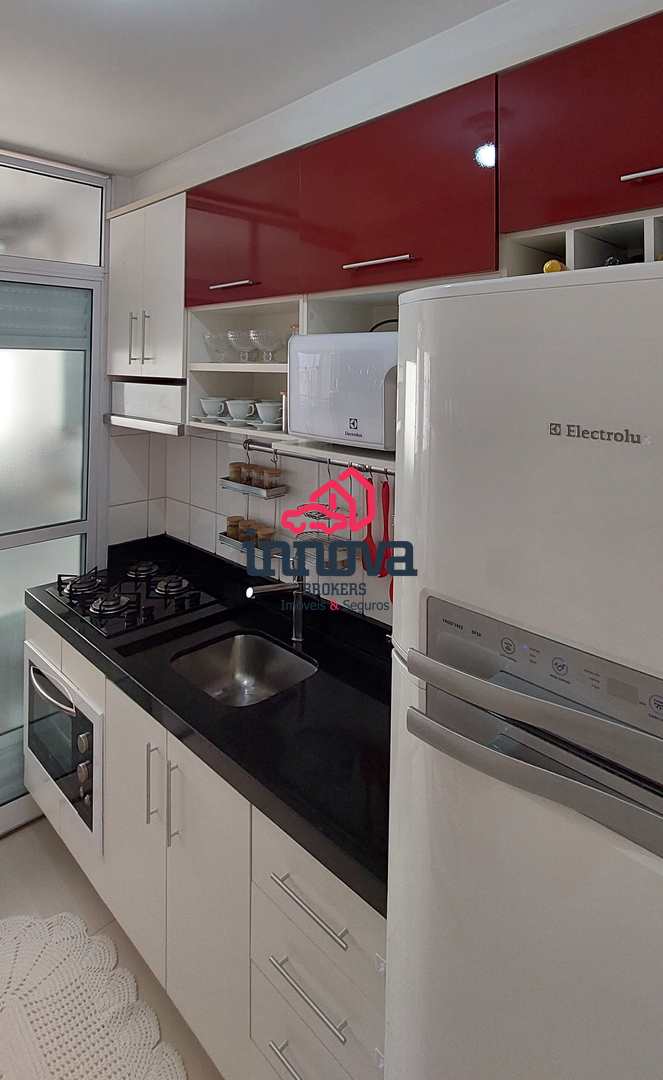 Apartamento à venda com 2 quartos, 61m² - Foto 4