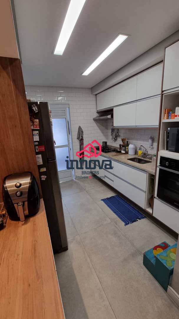 Apartamento à venda com 3 quartos, 116m² - Foto 9