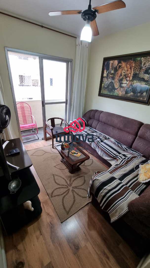 Apartamento à venda com 2 quartos, 62m² - Foto 2