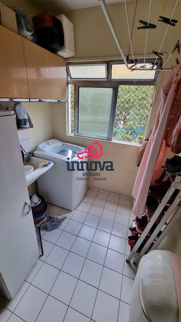 Apartamento à venda com 2 quartos, 62m² - Foto 11