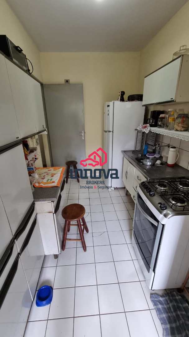 Apartamento à venda com 2 quartos, 62m² - Foto 9