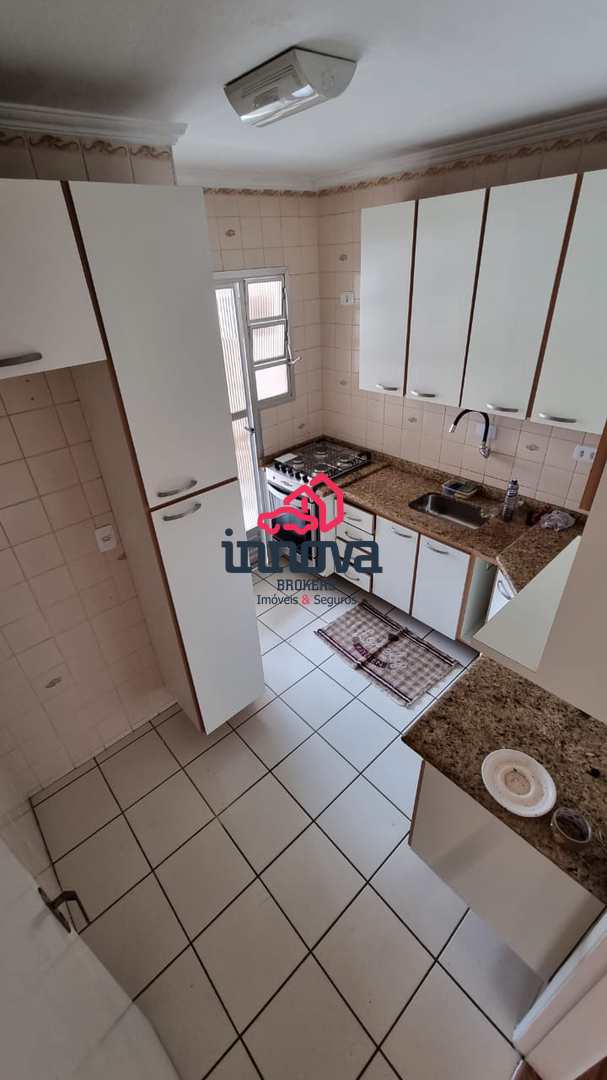 Apartamento para alugar com 2 quartos, 64m² - Foto 9