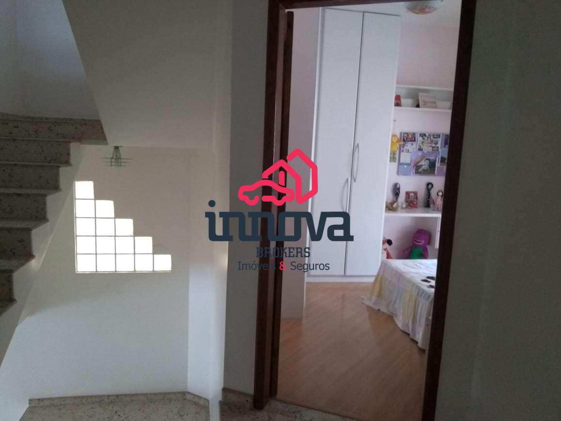 Sobrado à venda com 3 quartos, 250m² - Foto 8