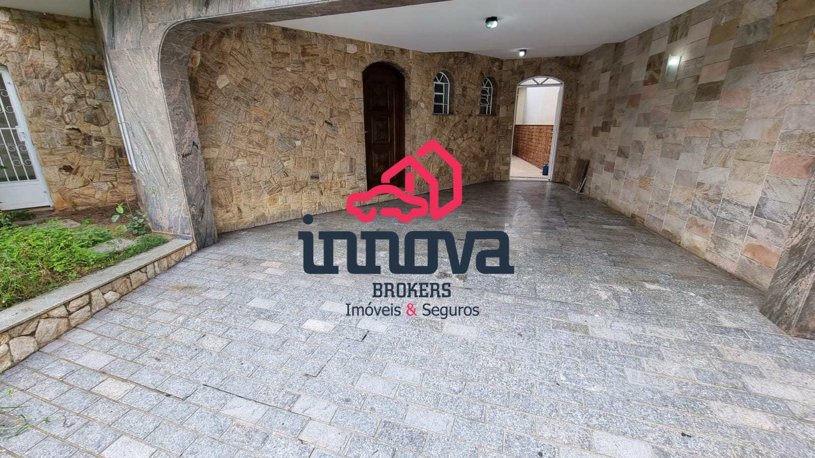 Sobrado à venda com 4 quartos, 219m² - Foto 29