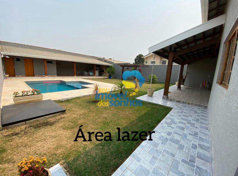 Casa com 3 dorms, Loteamento Jardim Morumbi, Atibaia - R$ 1.3 mi, Cod: 156