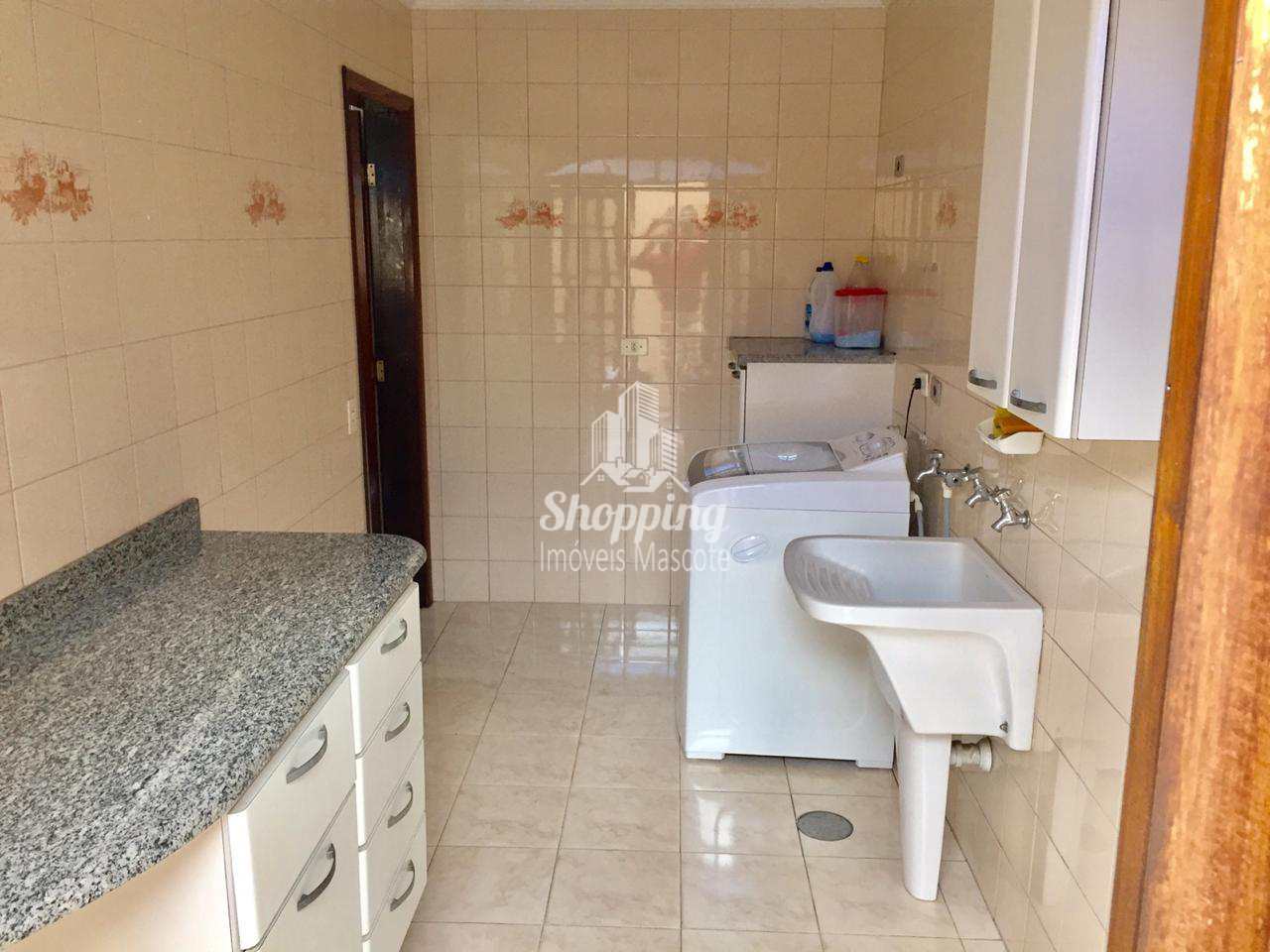 Sobrado à venda com 4 quartos, 300m² - Foto 12