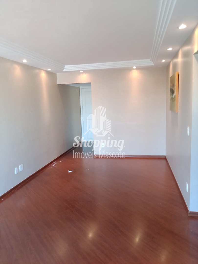 Apartamento à venda com 2 quartos, 67m² - Foto 2